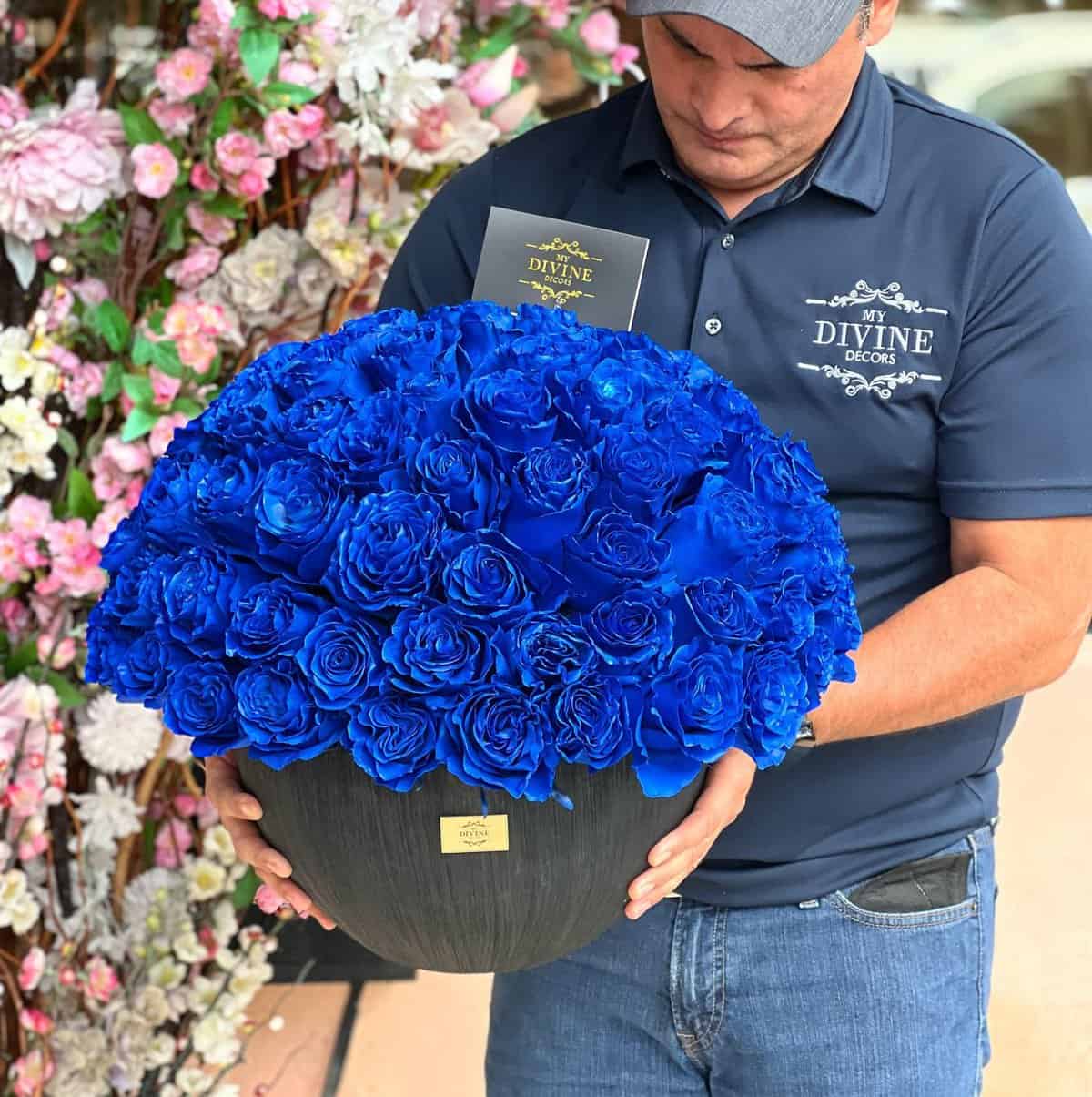 Blue Roses In Vase My Divine Decors Flower Boutique Flower