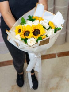 Roses & Sunflowers Hand Bouquet - Image 8
