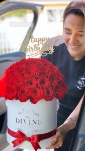 Preserved 50 Roses Round - Image 3