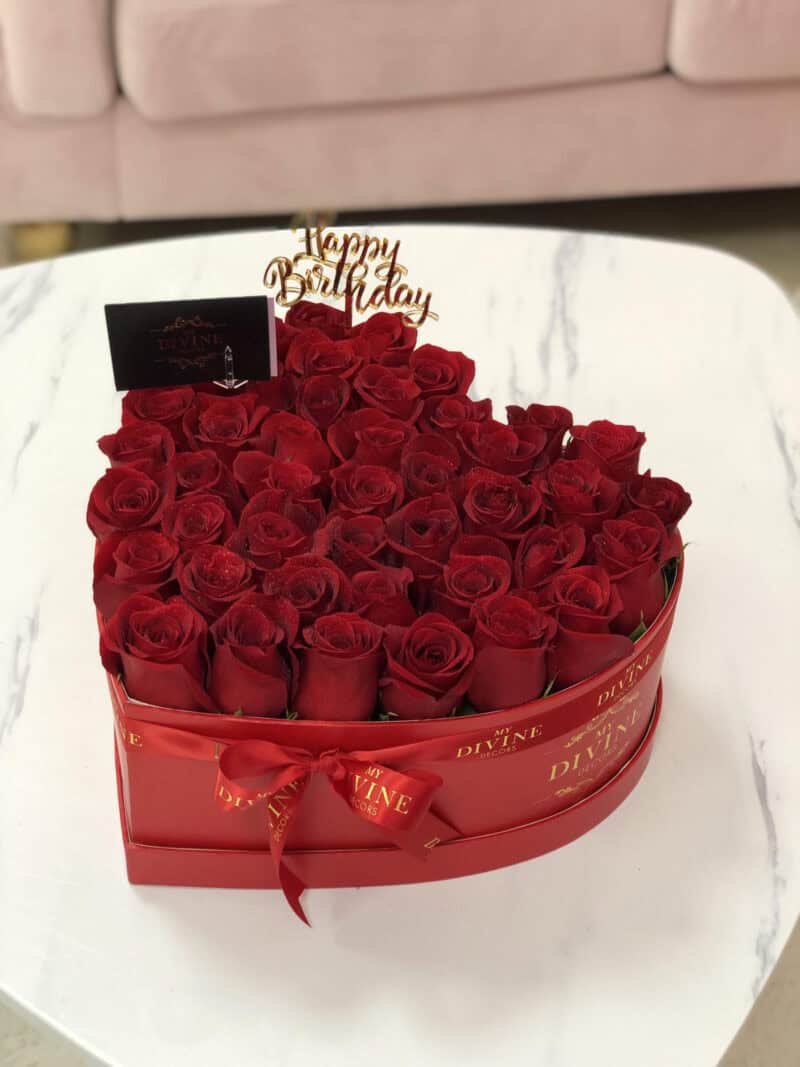 Heart Box With Fresh Roses - Image 9