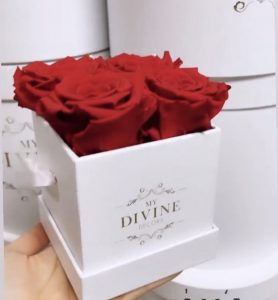 4" Box Preserved Roses Graduation - Image 2