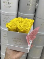 Caja de 4" Rosas Preservadas Graduación - Image 8