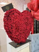 300+ Roses Standing Heart 2.5ft - Image 4