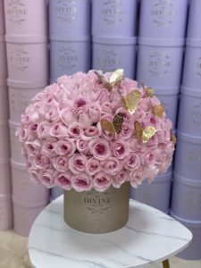 Roses 100 & Butterflies Hatbox - Image 3