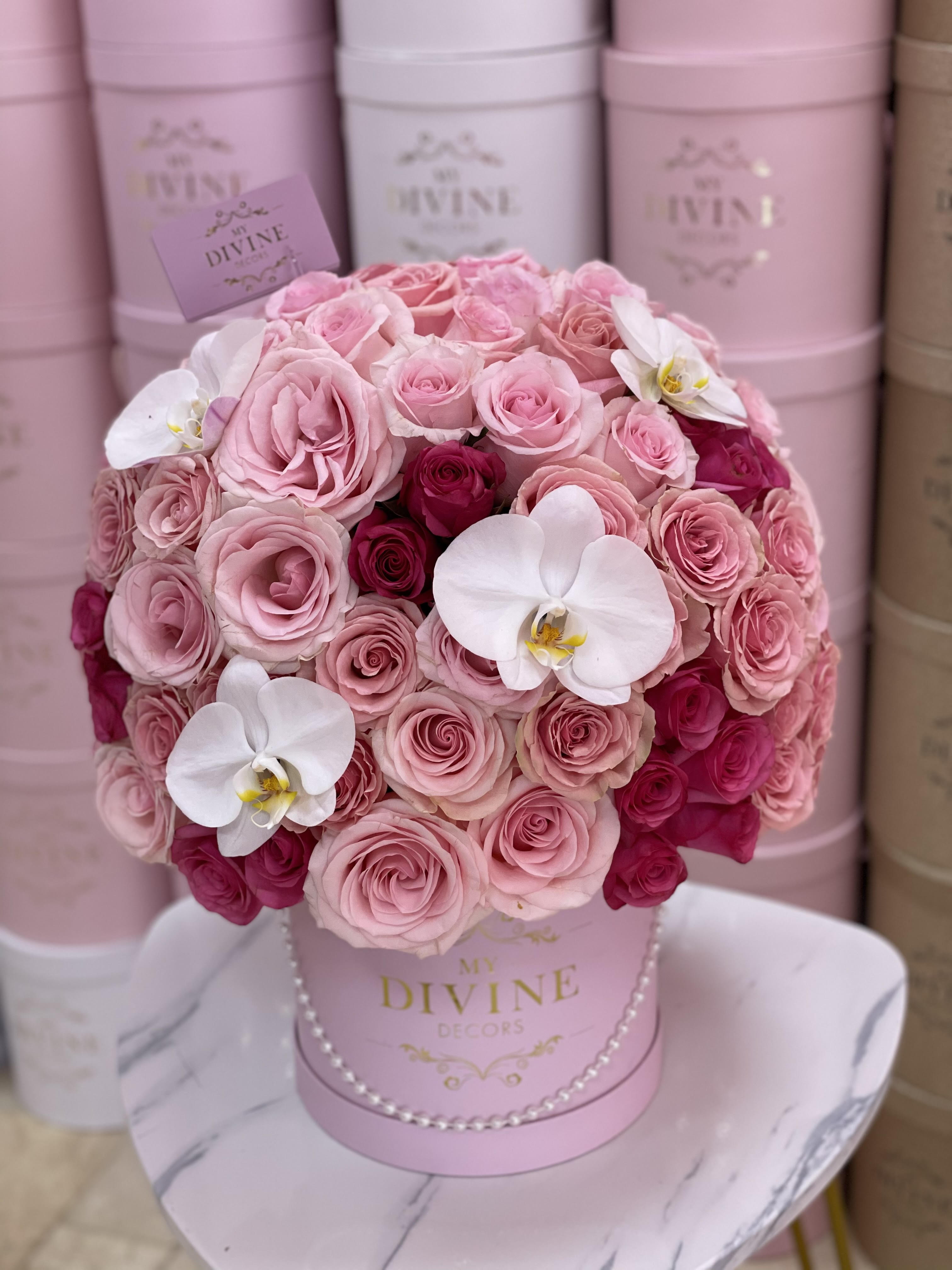 Shades Of Pink  Bouquets para Entrega em Todo Mundo