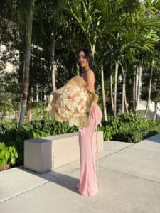 Hand Bouquet of Roses Ramo Buchon - Image 27