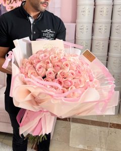 Hand Bouquet of Roses Ramo Buchon - Image 25