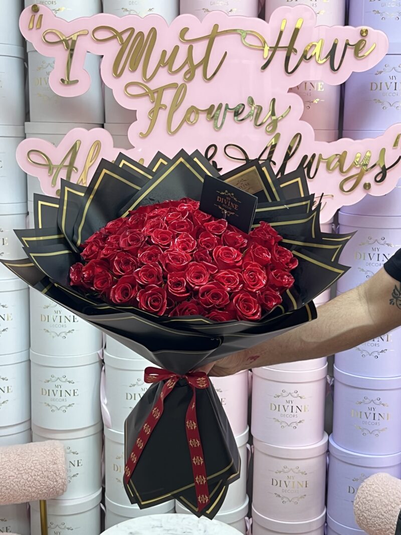 Hand Bouquet of Roses Ramo Buchon