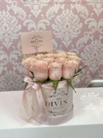 Nash Medium Fresh Roses - Image 6