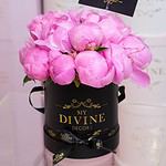 Peonías en Caja Mediana