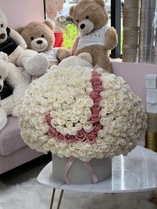 300 Fresh roses Hat Box - Image 2
