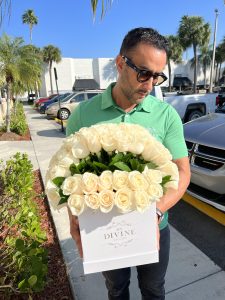 Arch of Roses Squared box - Image 2