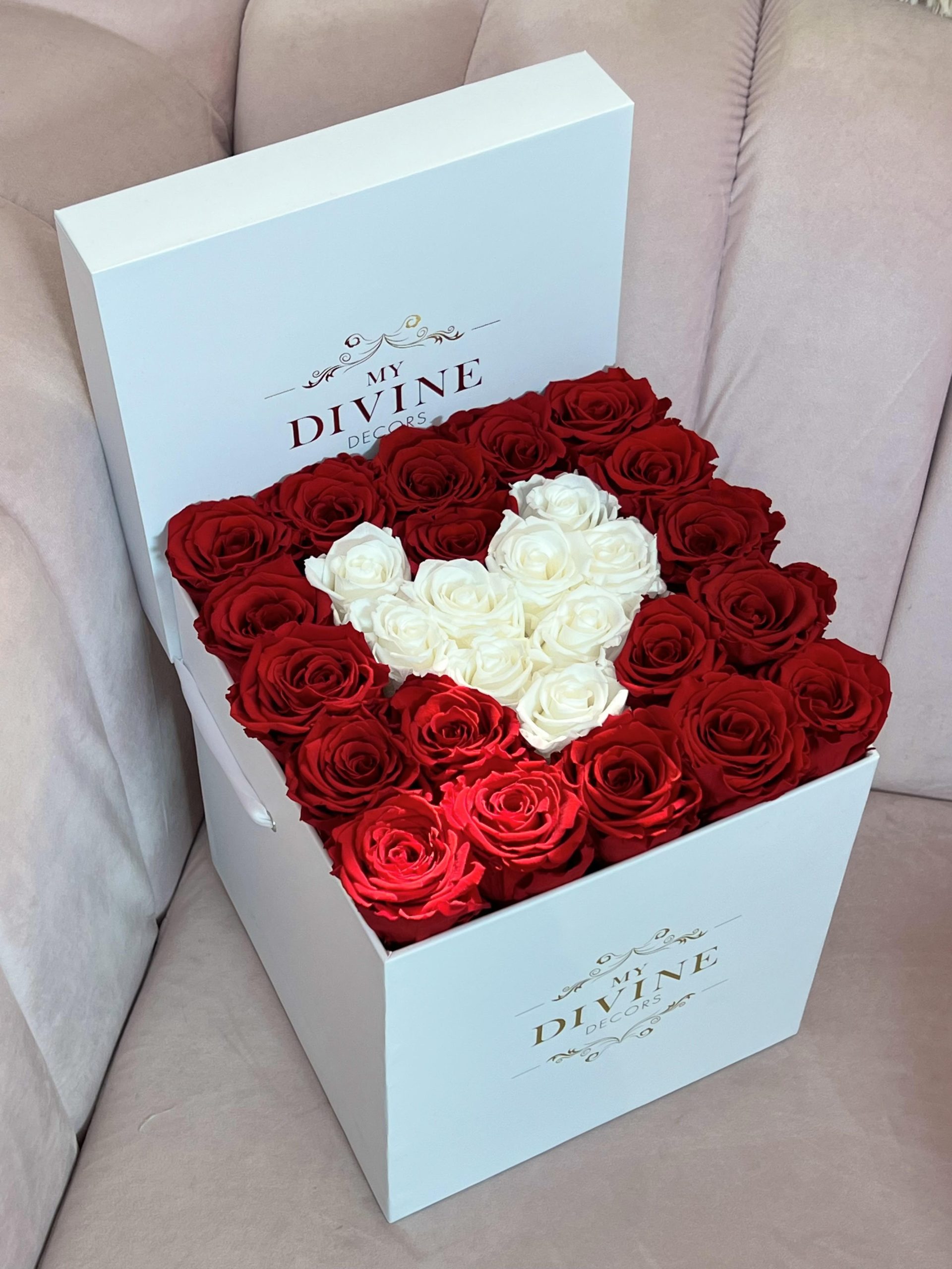 I Love You Gift Box - My Divine Decors Flower Boutique - Flower Arrangements