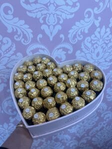 Signature Heart Box With Ferrero Rocher Chocolates - Image 3