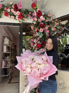 Roses and Peonies Hand Bouquet - Image 3