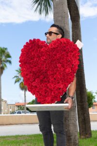 Roses Standing Heart 2.5