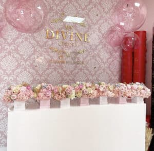 4 Centerpieces in Small boxes