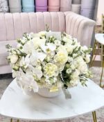 Arreglo en Florero Pureza en Blancos