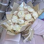 Ramo de Mano de Rosas y Peonías