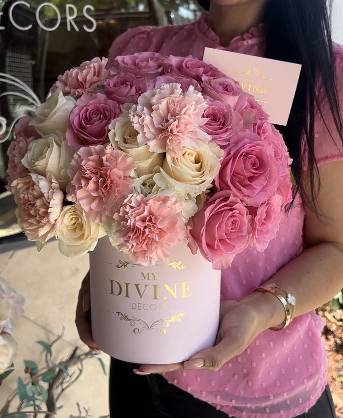 I Love You Gift Box - My Divine Decors Flower Boutique - Flower Arrangements