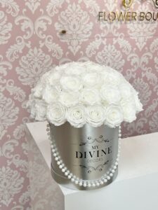 Preserved 50 Roses Round