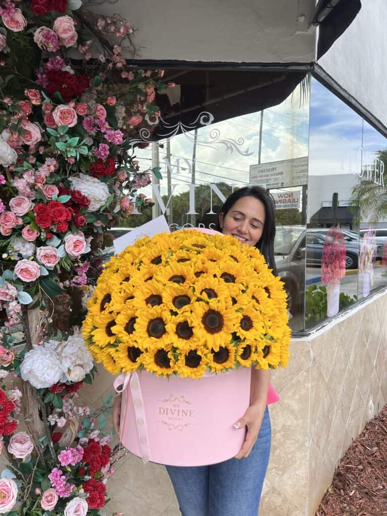 Sunflowers Grand Hat Box