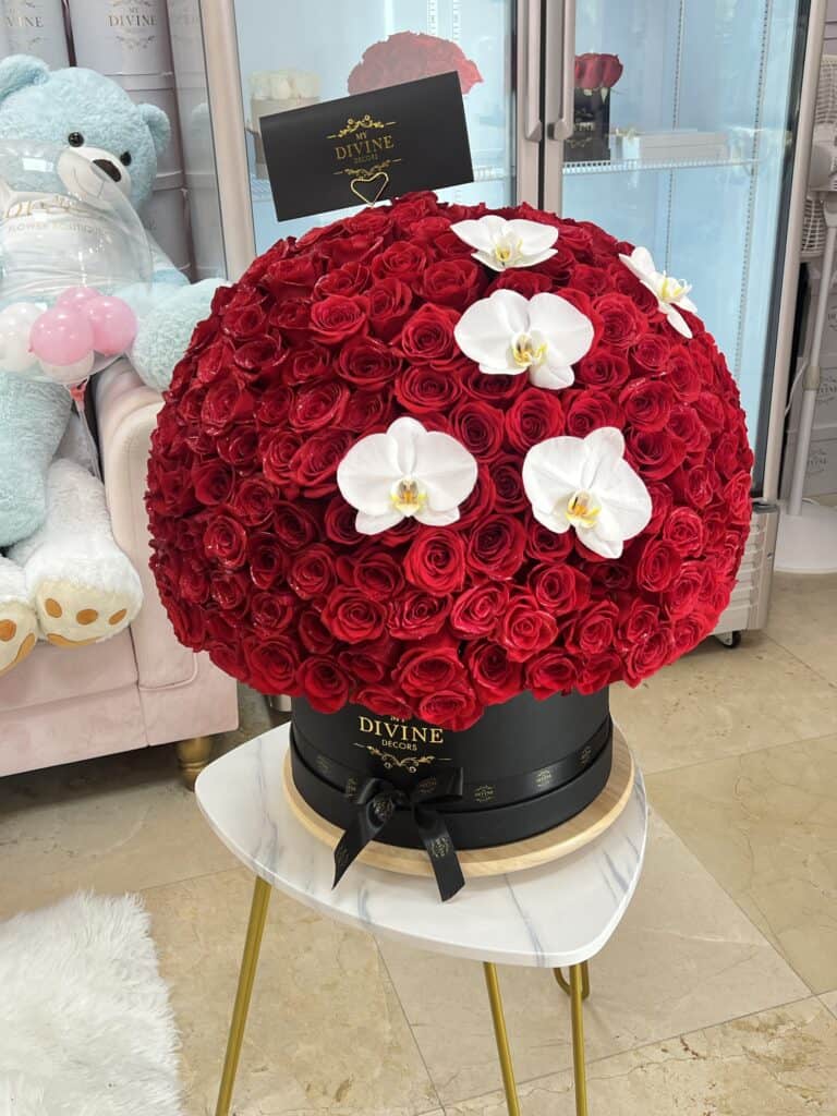350 Roses & orchids round Grand Box - Image 3