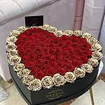 Big Preserved Roses Heart Box