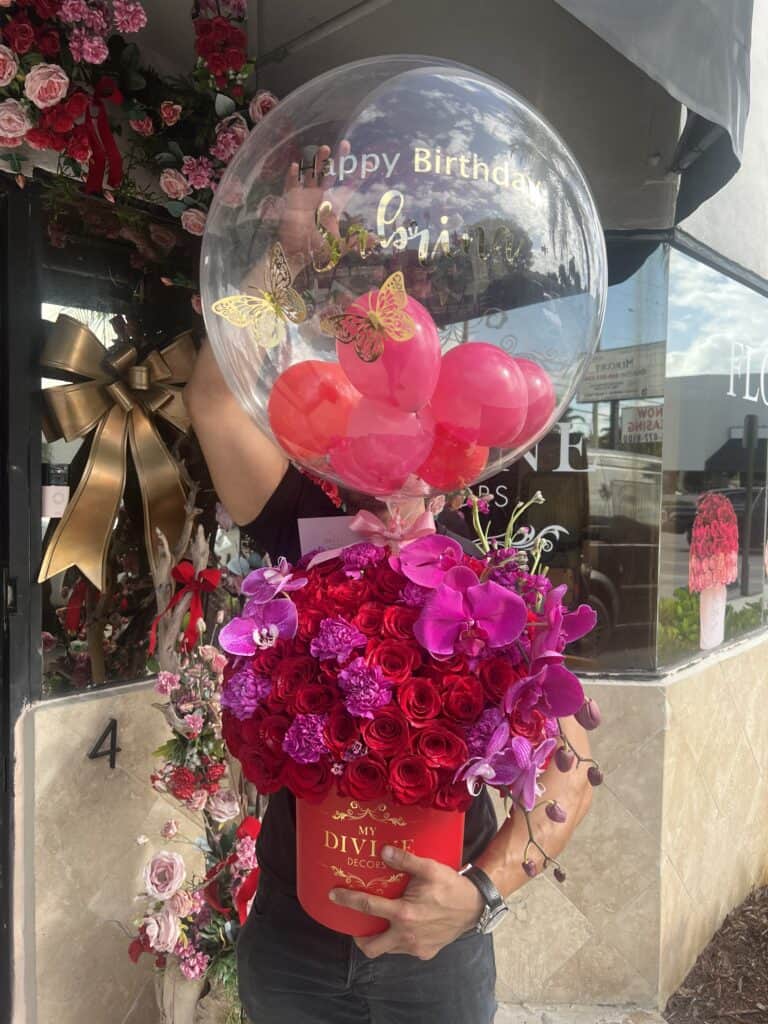 Sabrina Hat box and Balloon - Image 2