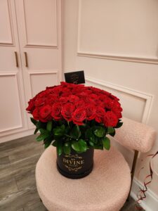 Aurora Standing Roses