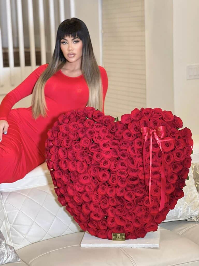 200 Roses Standing Heart