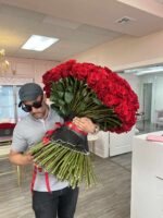 Ramo de Mano 360 Rosas Tallo Largo