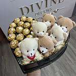 Caja de Corazón Firma con Mini Ositos de Peluche y Chocolates Ferrero Rocher