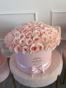 Full Round 100 Roses Grand Box