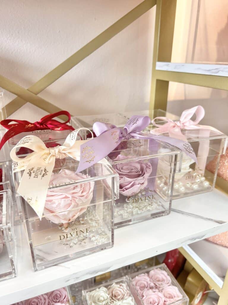 1 Large Preserved Rose (Choose color)