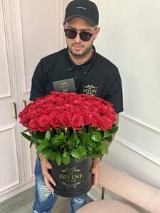 Aurora Standing Roses - Image 2