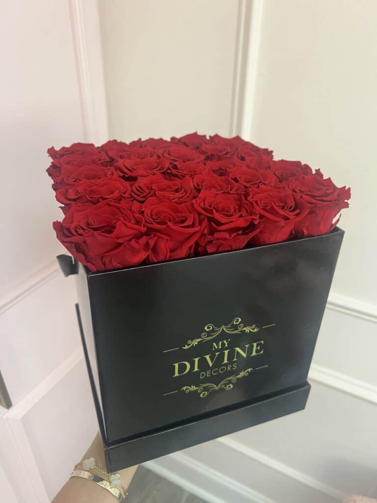 Large Squared Box Preserved Roses - Image 2