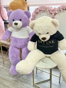 Big Signature Teddy Bear 47" - Image 3