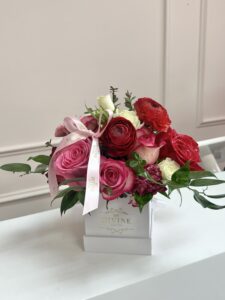 Divine Mini Box Garden Fresh Flowers - Image 2