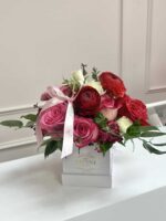 Caja Mini Divine con Flores Frescas de Jardín - Image 2