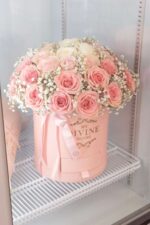 Alana Flowers & Macaroons - Image 2