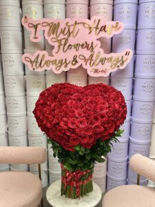 Standing Heart Roses Bouquet - Image 4