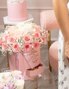 Alana Flowers & Macaroons