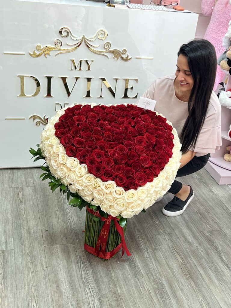Standing Heart Roses Bouquet - Image 3