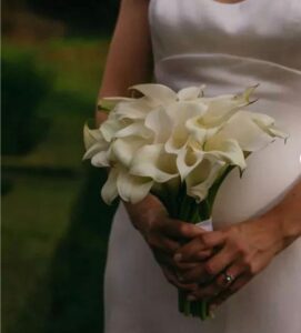 Wedding bouquet Calas & Boutonniere - Image 2
