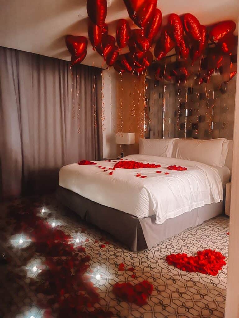 Room Decor 4 - Image 3