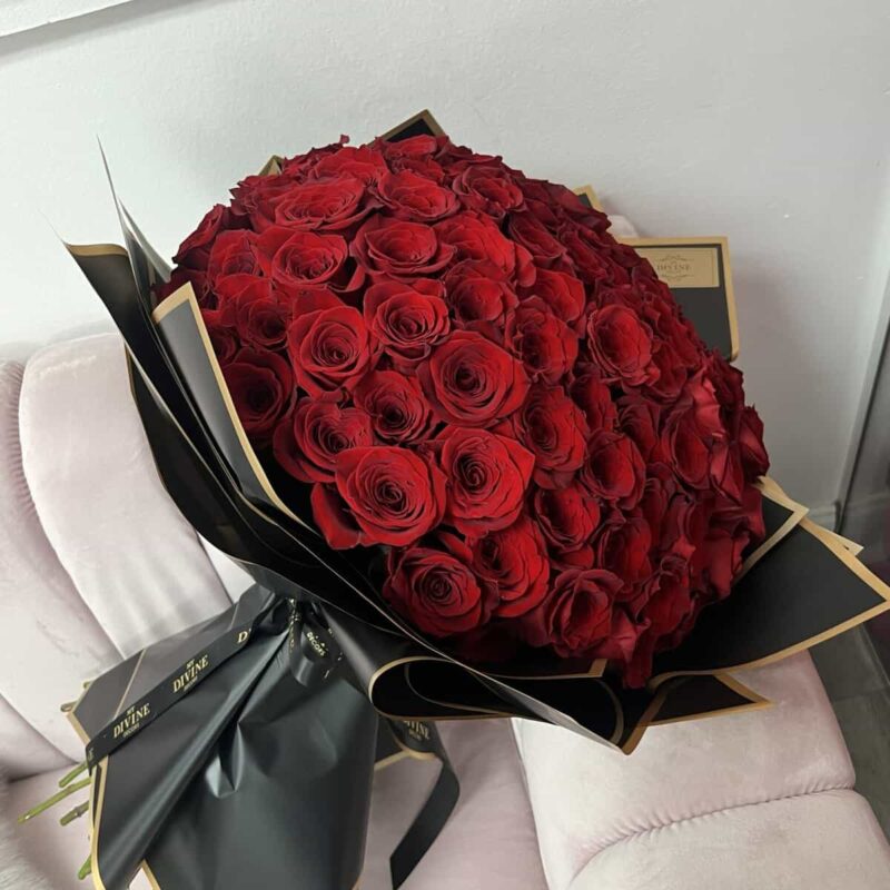 Ramo de Mano de Rosas Buchón - Image 19