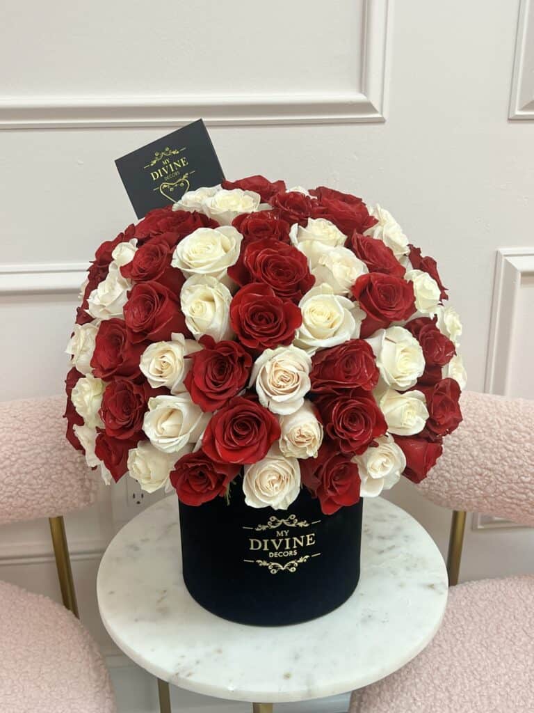 White & Red Chess Velvet Box
