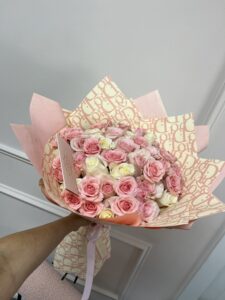Amanda Hand Bouquet - Image 3