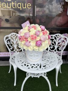 Daniela Roses & Peonies Hat box